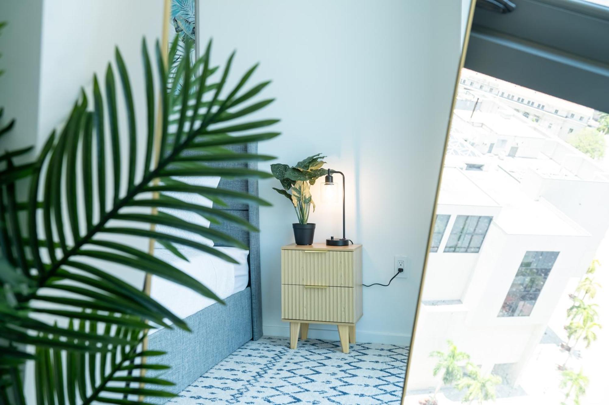 Luxurious King Bed Suite In Downtown 마이애미 외부 사진
