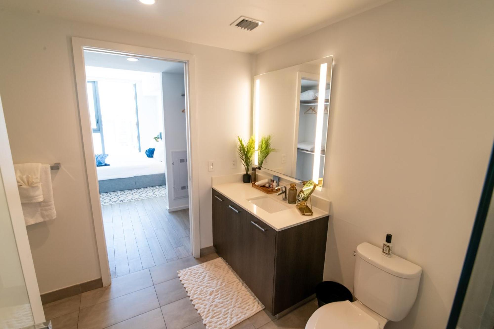 Luxurious King Bed Suite In Downtown 마이애미 외부 사진