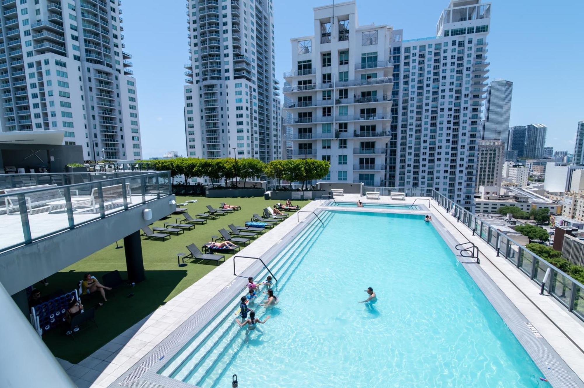 Luxurious King Bed Suite In Downtown 마이애미 외부 사진