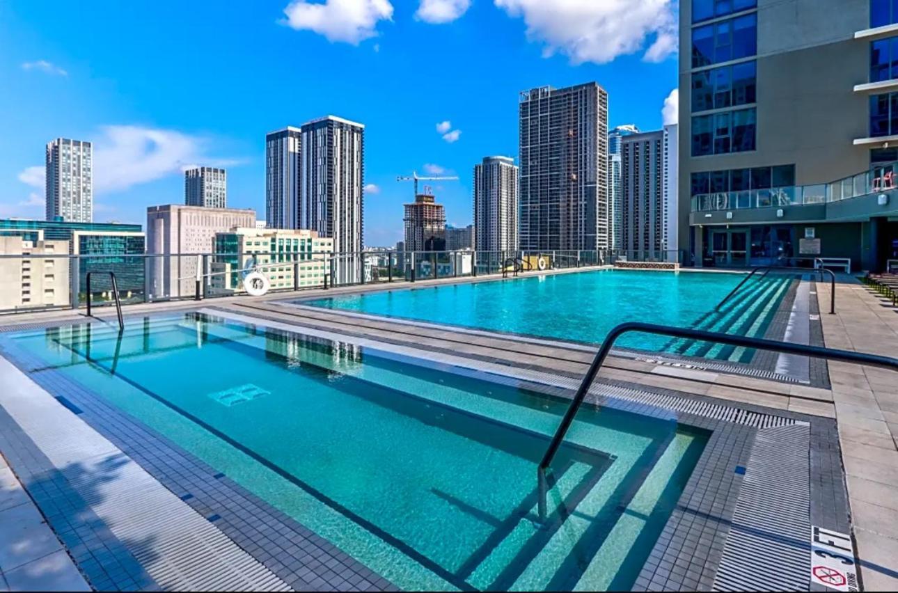 Luxurious King Bed Suite In Downtown 마이애미 외부 사진
